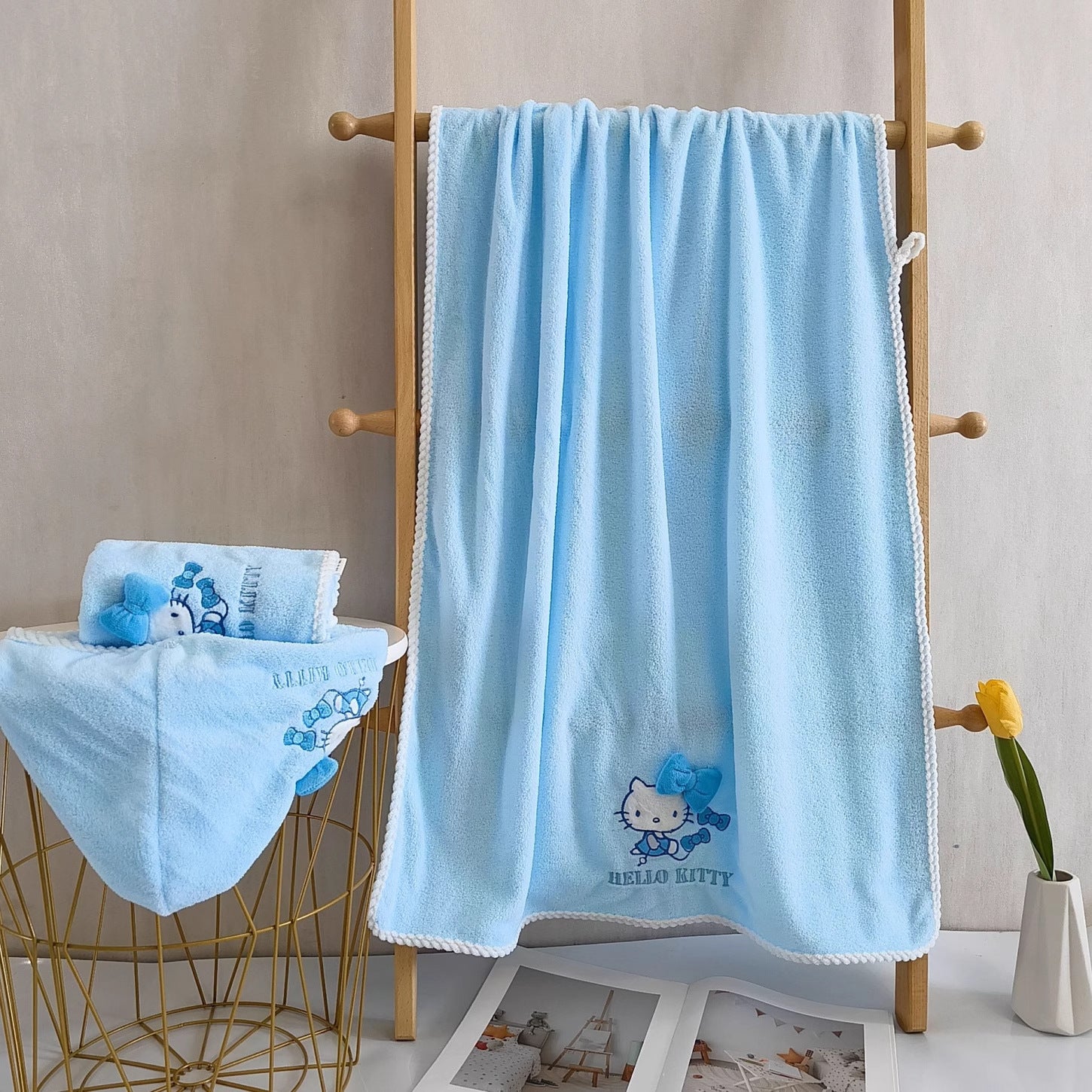 3pcs Sanrio Hello Kitty Bath Towel | Quick-Dry Thick Coral Towels with Hello Kitty Design, Cute Cartoon Theme, Contemporary Style, Fabric, 380 g\u002Fm², Suitable for Women and Adults, Wash Cloths