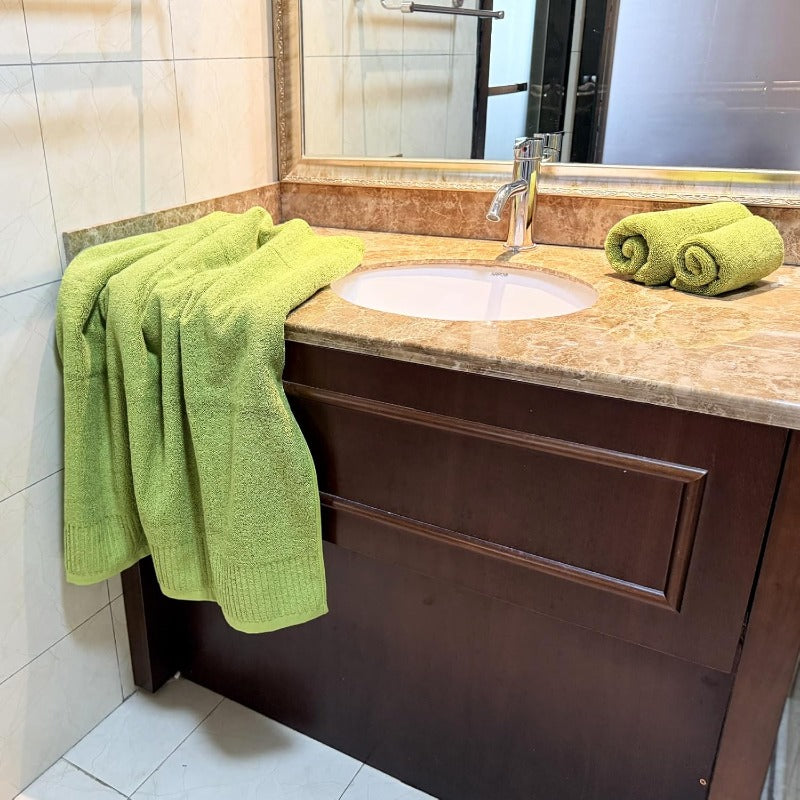 YTYC 27. 5x55 Inches Luxury Bath Towels Set of 6 Large 100 Percent 650GSM Super Absorbent Soft Shower Towels for Bathroom Sage Green 6pcs